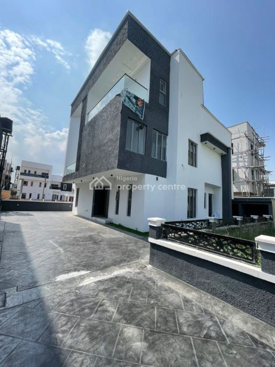 Distress 4 Bedrooms Detached Duplex, Osapa, Lekki, Lagos, Detached Duplex for Sale