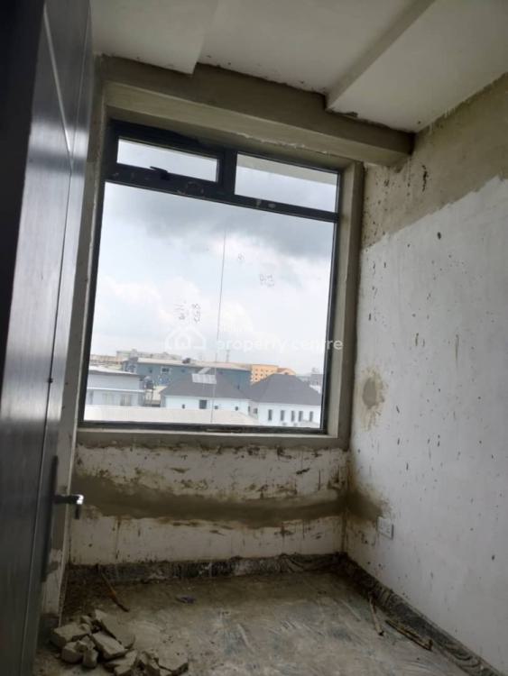 E-mart, Orchid Road, Lekki, Lagos, Plaza / Complex / Mall for Rent