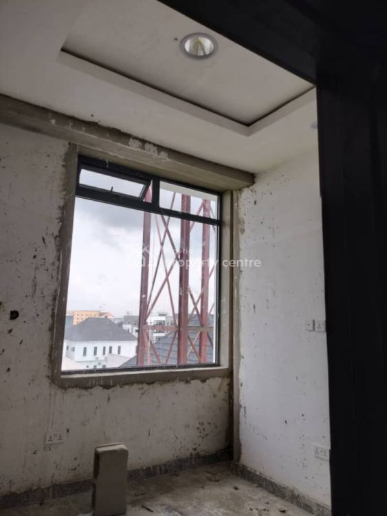 E-mart, Orchid Road, Lekki, Lagos, Plaza / Complex / Mall for Rent