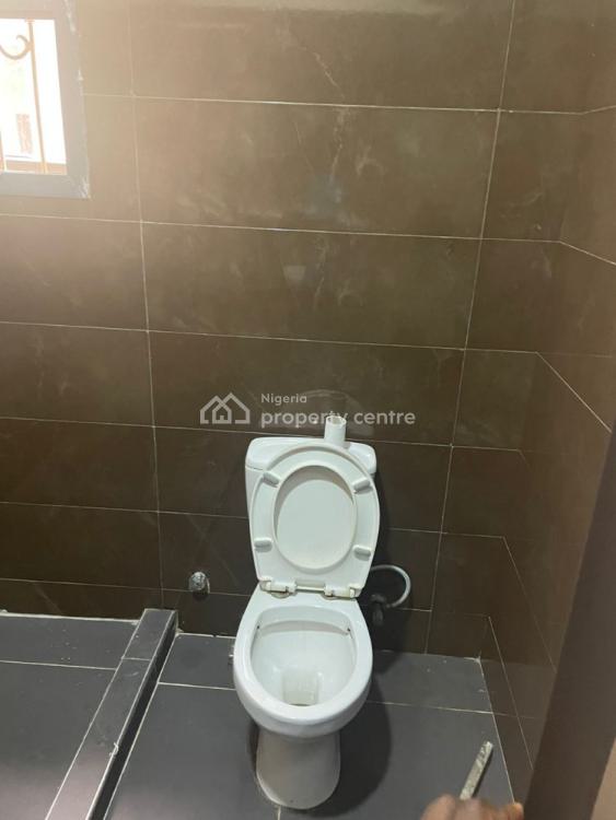 Relatively New Serviced 3 Bedroom Flat (ground Floor), The Palms Residence Estate, Osapa, Lekki, Lagos, Flat / Apartment for Rent