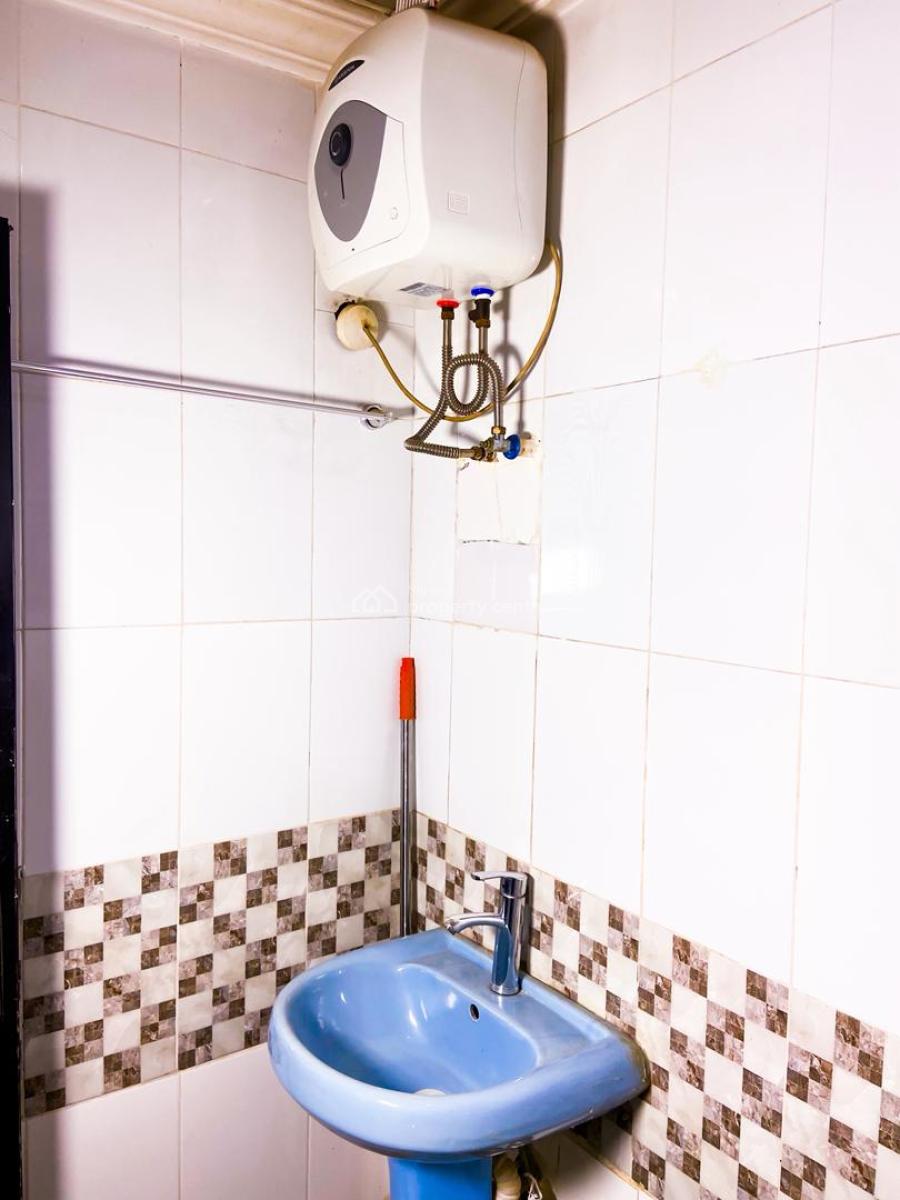 Luxury Self Contain, No. 5 Epe Close, Off Sokoto Street, Area 1, Garki, Abuja, Self Contain (single Rooms) Short Let