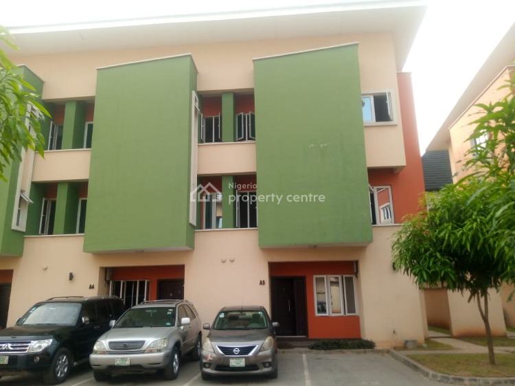 For Rent Serviced 3 Bedroom Terrace House, Osapa London Estate, Osapa, Lekki, Lagos 3 Beds, 3