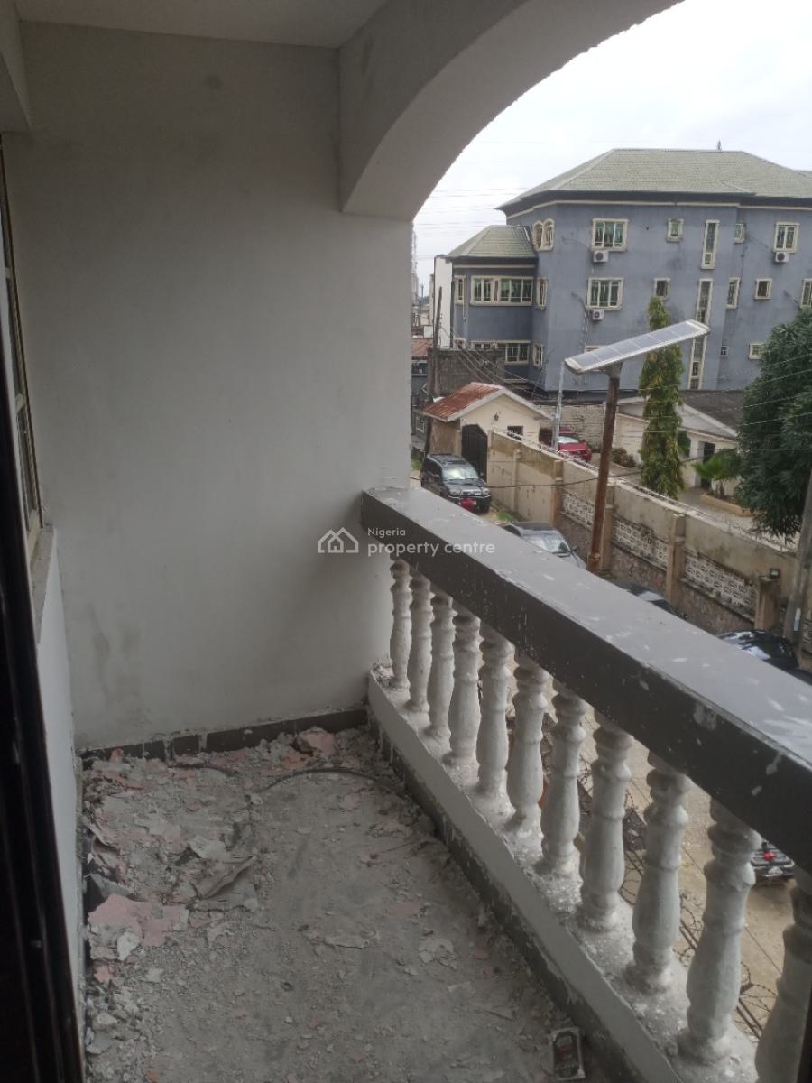 Newly Renovated 3 Bedrooms, Off Babs Animashun, Surulere, Lagos, Flat / Apartment for Rent