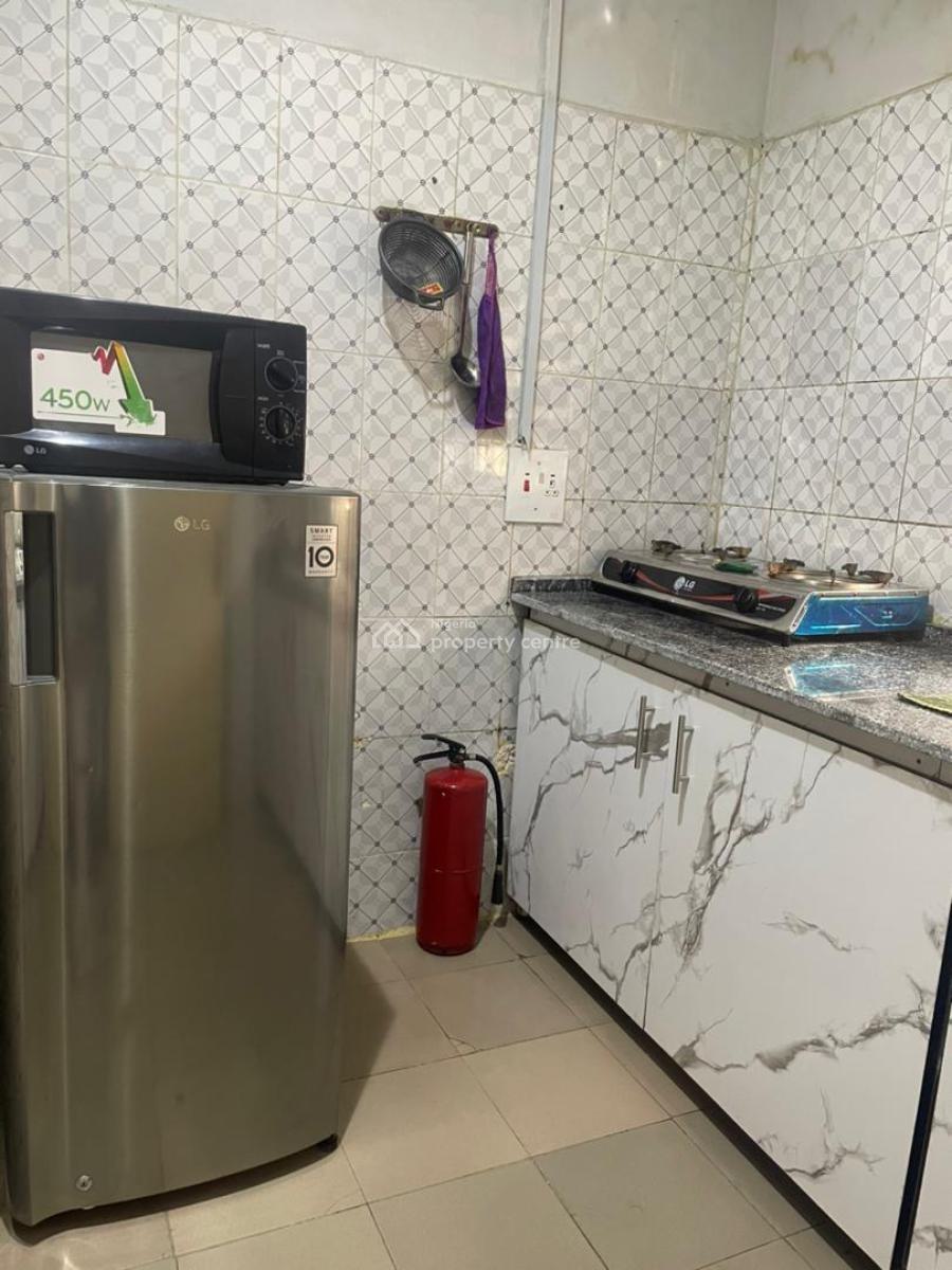 1 Bedroom Apartment, No. 32, Libreville Street, Wuse 2, Abuja, Mini Flat (room and Parlour) Short Let