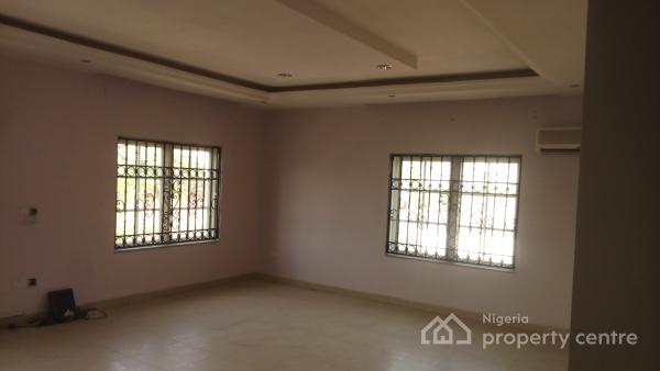 Luxury Built and Tastefully Finished 4 Bedrooms Duplex with 2 Rooms Servant Quarters, Off Aminu Sale Crescent, Diplomatic Zone, Katampe Extension, Katampe, Abuja, Semi-detached Duplex for Rent