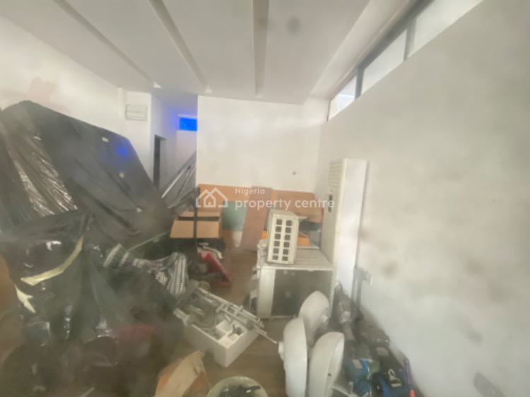 60sqm Open Space on a Busy Road, Victoria Island (vi), Lagos, Plaza / Complex / Mall for Rent