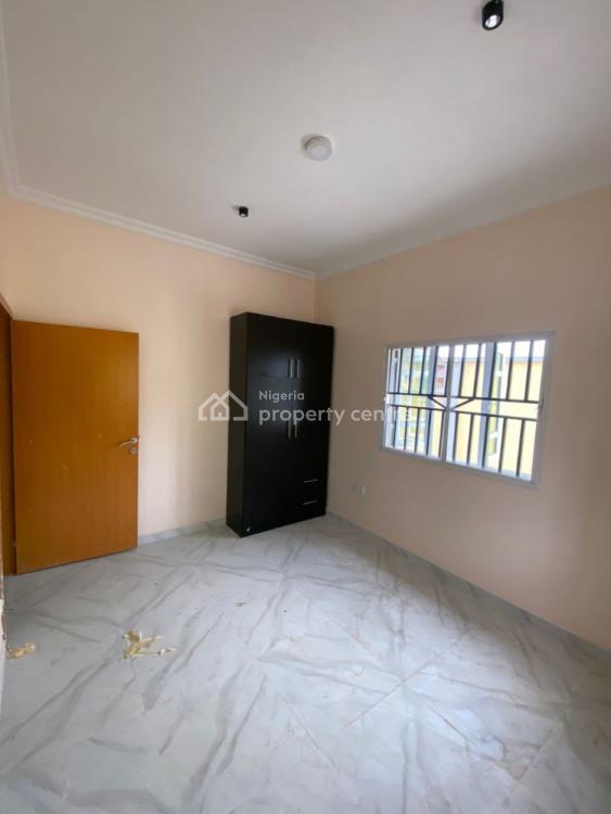For Rent 2 Bedroom Flat, Dss Alalubosa Gra, Ibadan, Oyo 2 Beds, 3
