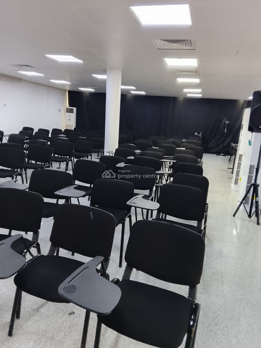 Training Room Hall with a 150 Capacity, Lekki Phase 1, Lekki, Lagos, Conference / Meeting / Training Room for Rent
