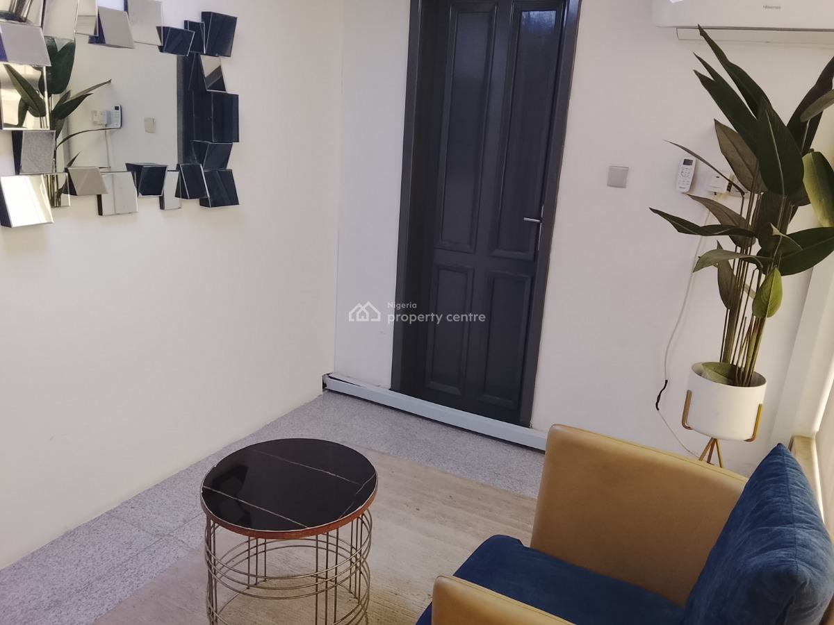 Training Room Hall with a 150 Capacity, Lekki Phase 1, Lekki, Lagos, Conference / Meeting / Training Room for Rent