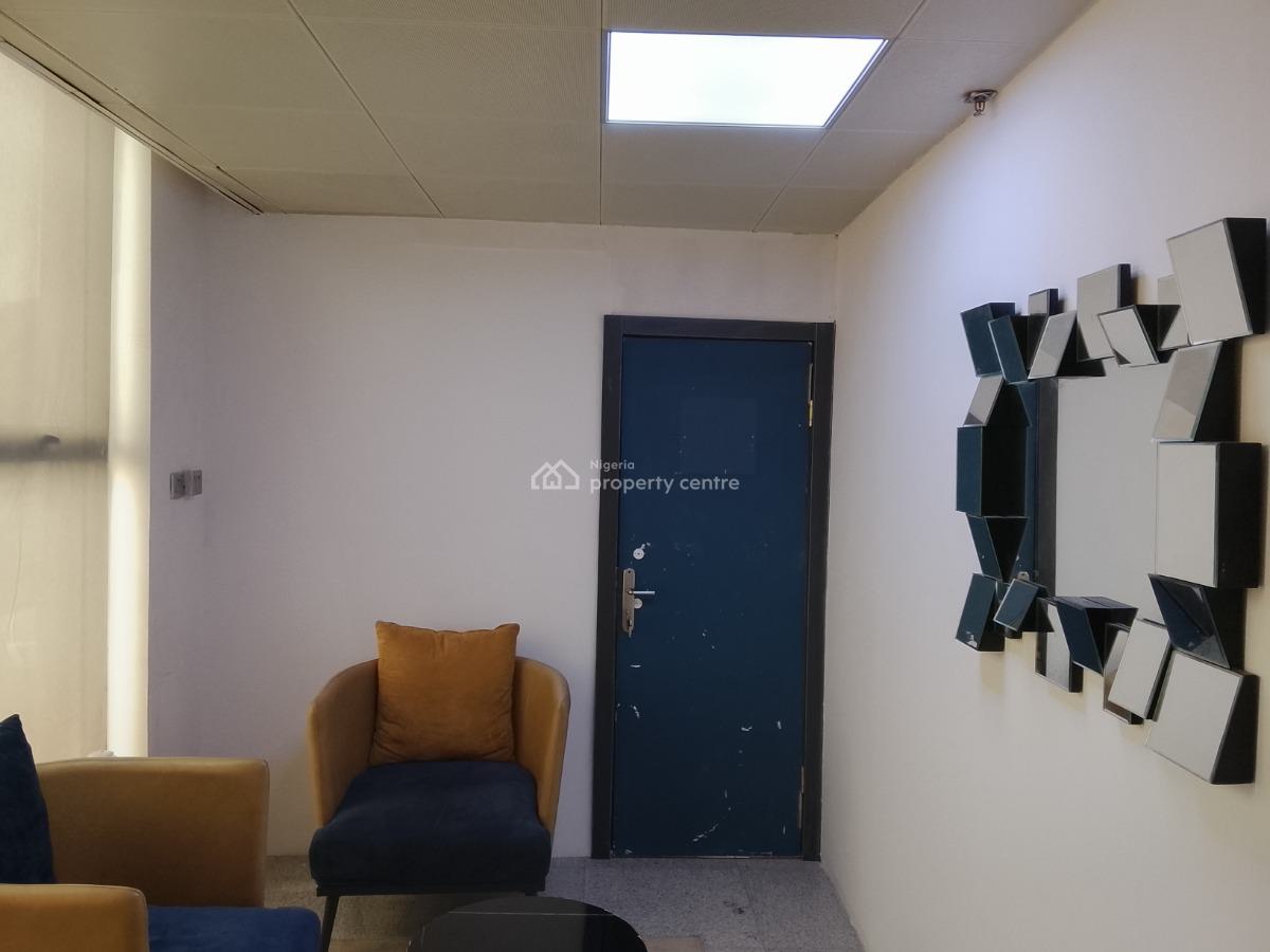 Training Room Hall with a 150 Capacity, Lekki Phase 1, Lekki, Lagos, Conference / Meeting / Training Room for Rent