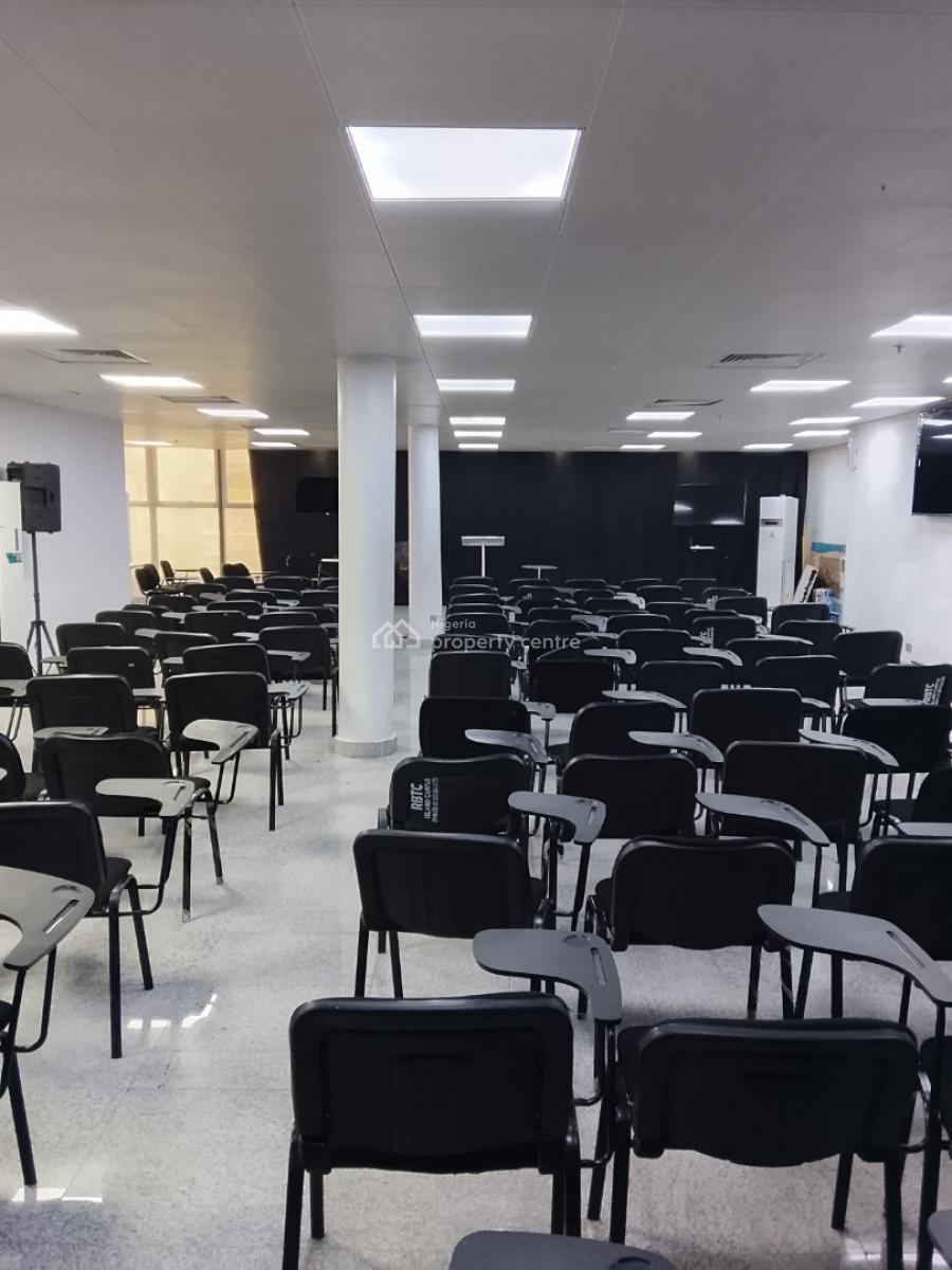 Training Room Hall with a 150 Capacity, Lekki Phase 1, Lekki, Lagos, Conference / Meeting / Training Room for Rent