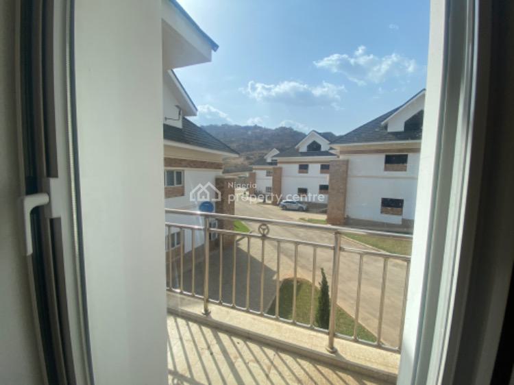 5 Bedroom Luxurious Duplex on Billionaires Row, Maitama District, Abuja, Semi-detached Duplex for Sale