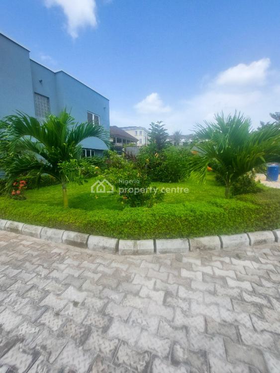 This Penthouse Nestled on a New York City Rooftop is Loaded ... - Dornob - Green Penthouse Flats