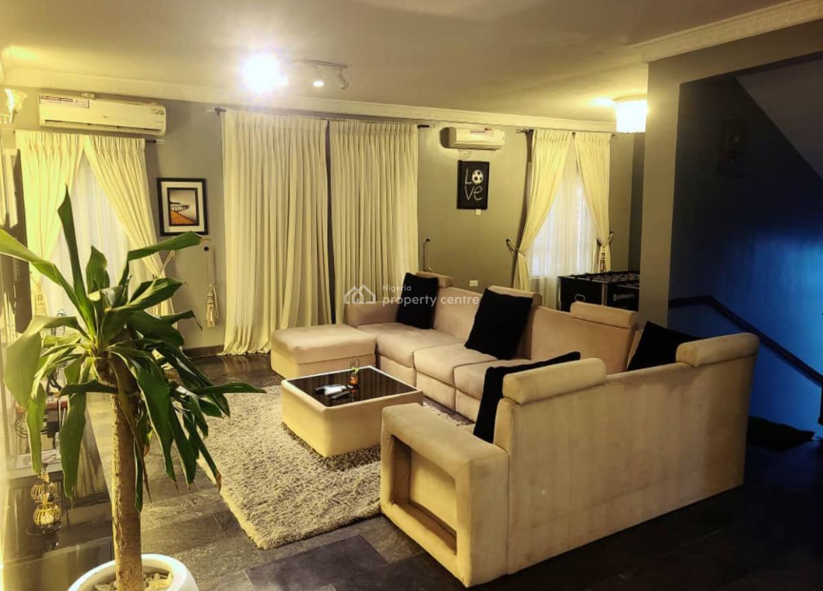 Luxury 4 Bedrooms Apartment, Ikeja Gra, Ikeja, Lagos, Flat / Apartment Short Let