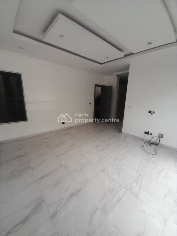 Serviced 5 Bedroom En-suite Townhouse with Fitted Kitchen - Cooker, Ikate Elegushi, Lekki, Lagos, Terraced Duplex for Rent