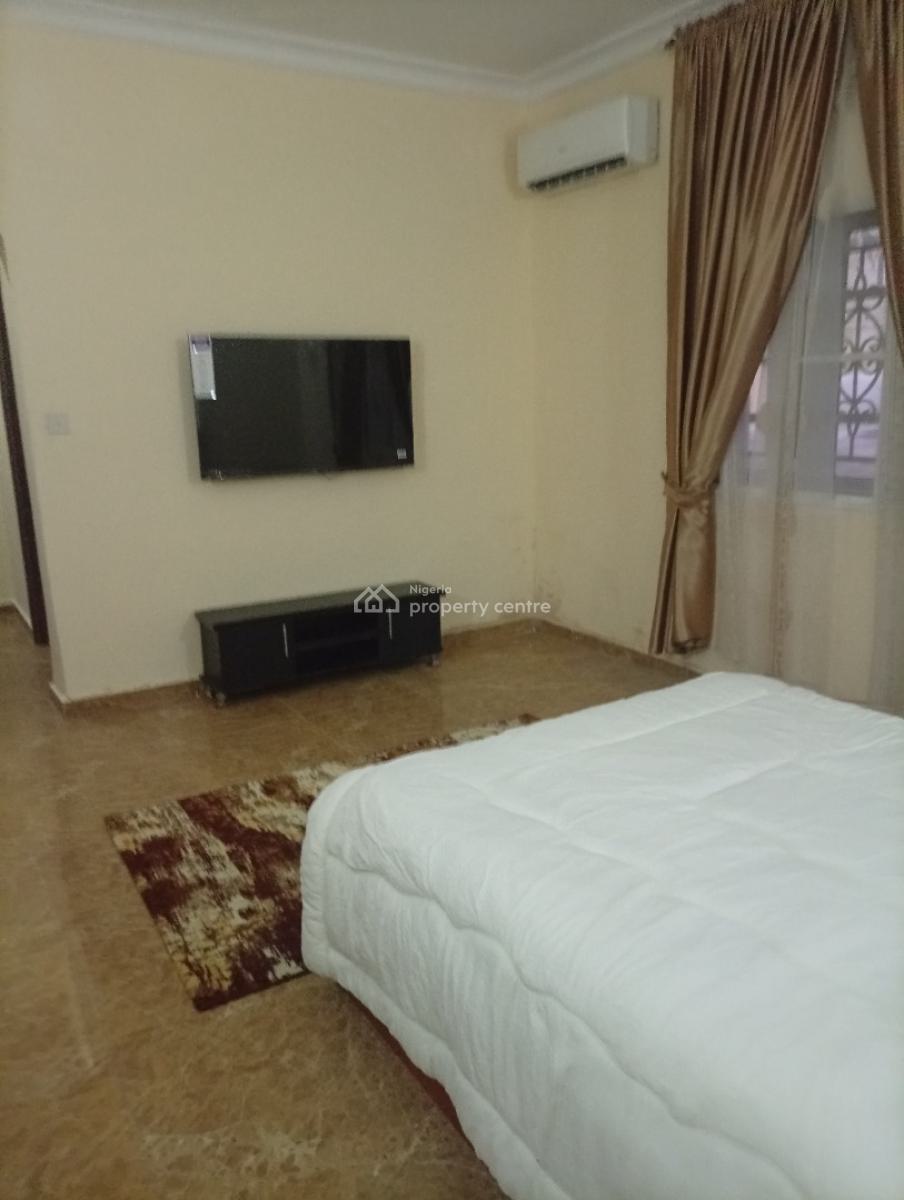 Fully Serviced 3 Bedroom Apartment with a Bq, Asokoro District, Abuja, Flat / Apartment for Rent