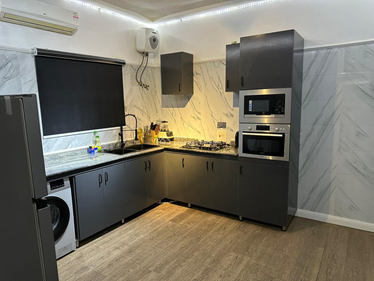 Luxury 2 Bedrooms Apartment, Libreville Crescent, Wuse 2, Abuja, Flat / Apartment Short Let