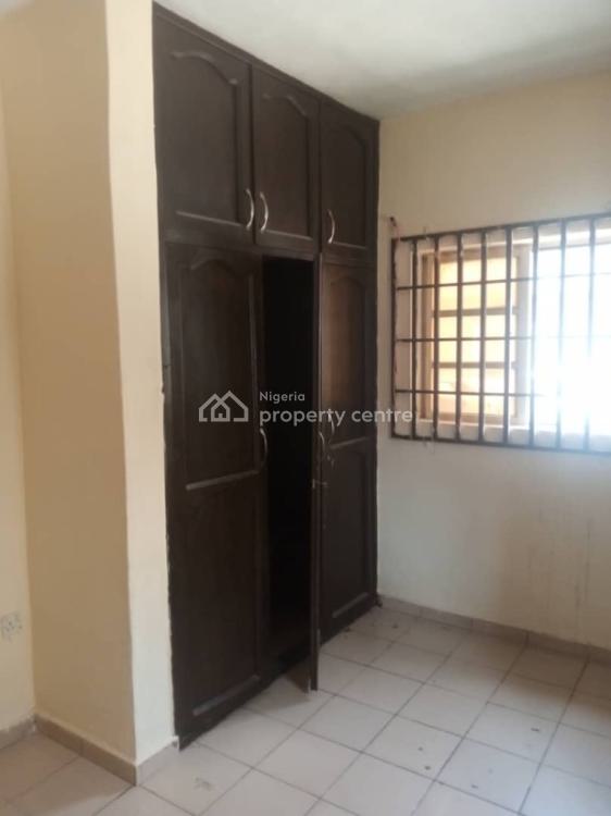 For Rent 3 Bedroom Flat, Canal West Estate, Osapa, Lekki, Lagos 3