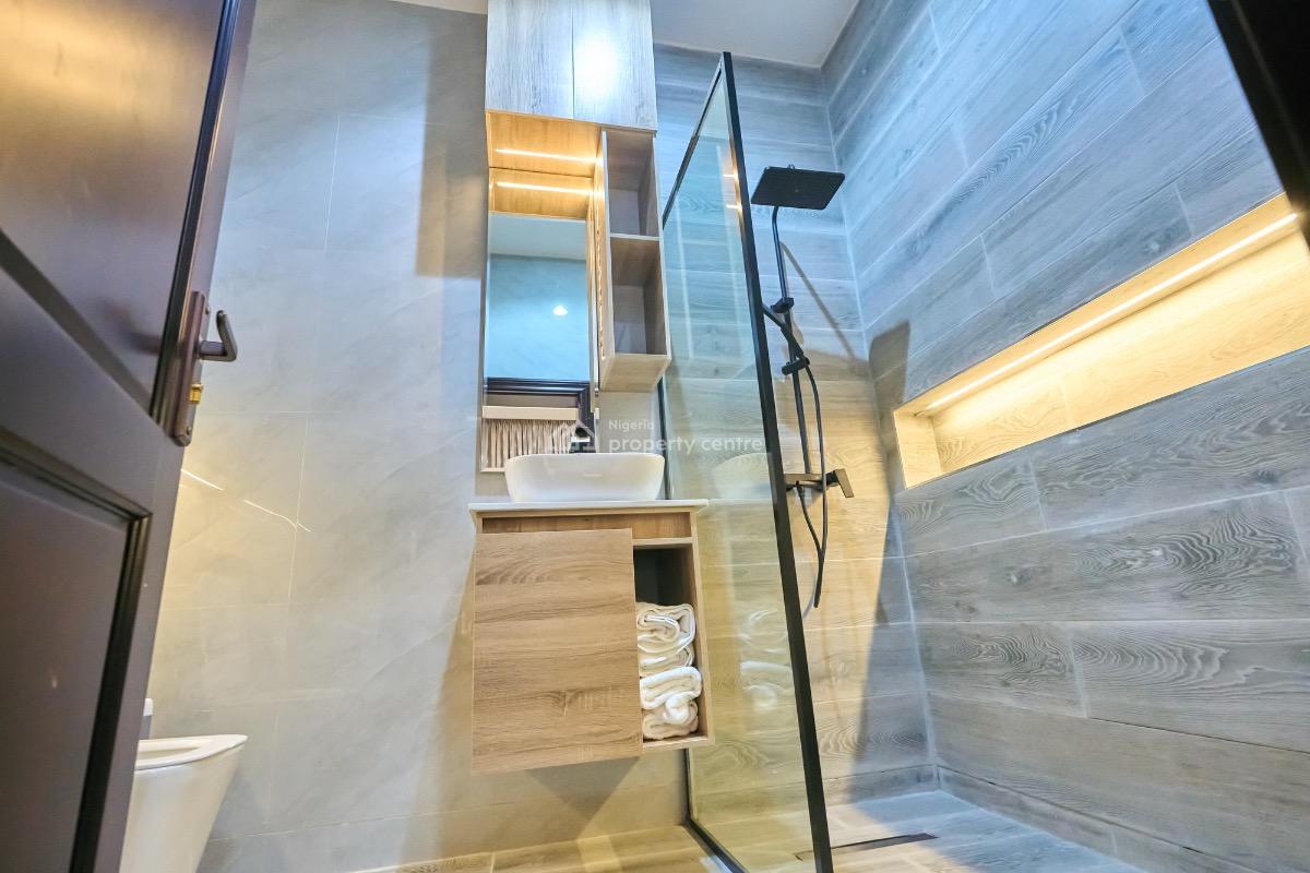 2 Bd Wuye: Ps5, Home + Acs on Solar & Inverter, Starlink, 2 Balconies, Wuye, Abuja, Flat / Apartment Short Let