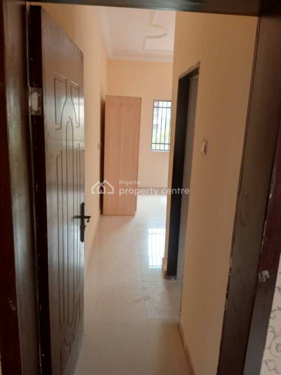 For Rent Decent 1 Bedroom Flat, American International School, Durumi