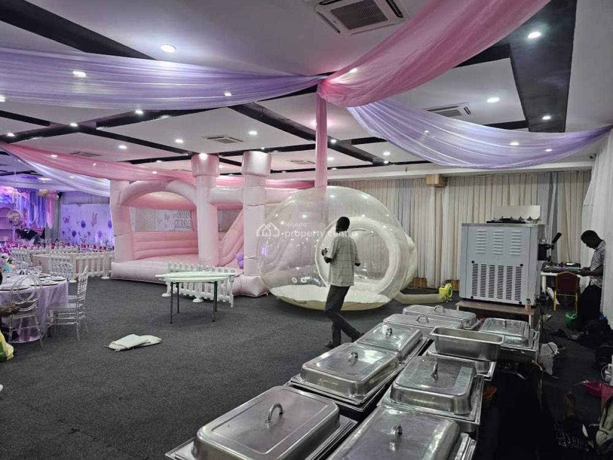 Lekki Centre Luxury Halls, Admiralty Road, Lekki Phase 1, Lekki, Lagos, Conference / Meeting / Training Room for Rent