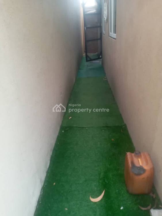 For Rent Well Built Mini Flat, VGC, Lekki, Lagos 1 Beds, 1 Baths