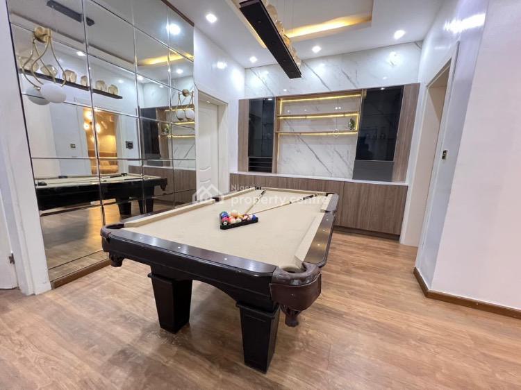 Book This Beautiful  Fa(3)bedrooms Penthouse Waterfront, Lekki Phase 1, Lekki, Lagos, Flat / Apartment Short Let