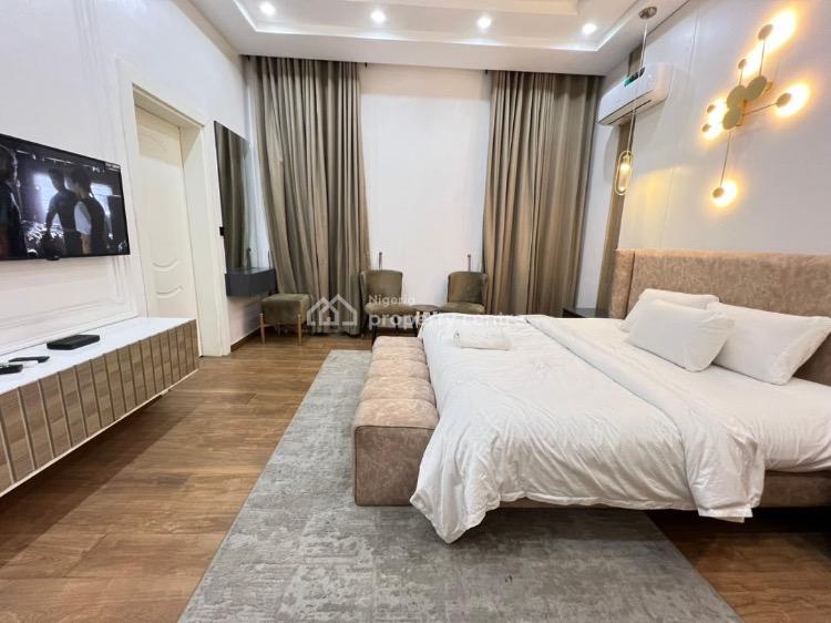 Book This Beautiful  Fa(3)bedrooms Penthouse Waterfront, Lekki Phase 1, Lekki, Lagos, Flat / Apartment Short Let