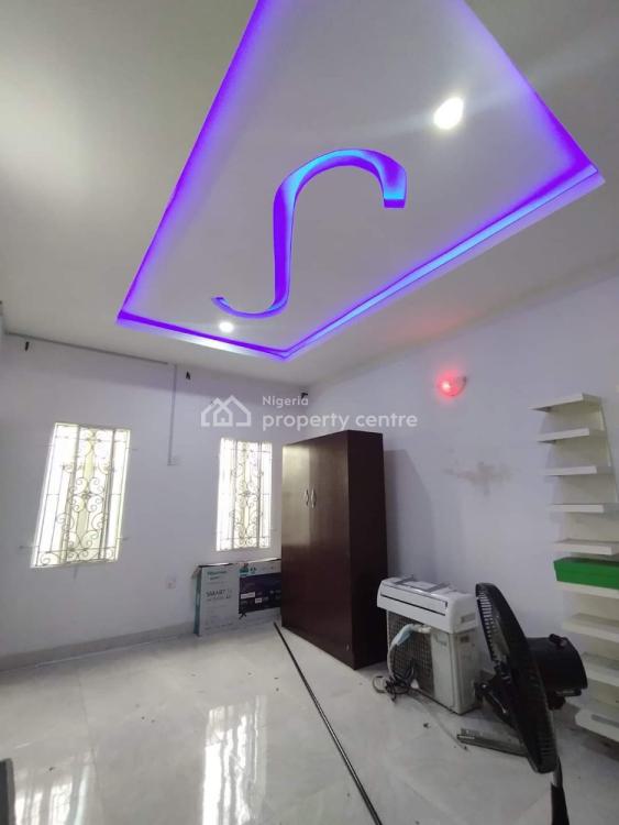 a Standard Spacious Self-contained Apartment, Off Calabar Itu Road, Uyo, Akwa Ibom, Self Contain (single Rooms) for Rent