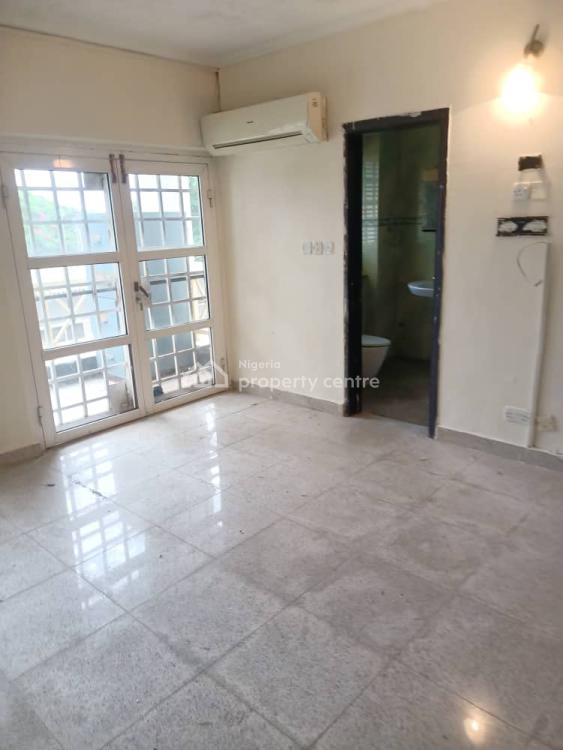 For Rent Neat & Decent 3 Bedroom Victoria Island (VI