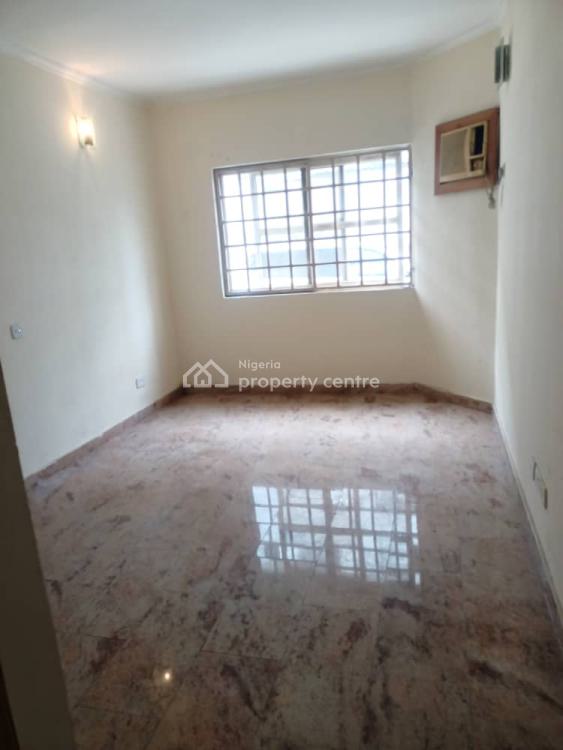 For Rent Neat & Decent 3 Bedroom Victoria Island (VI