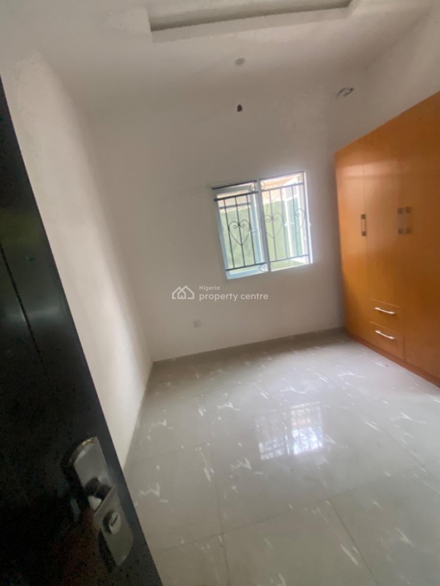 Luxuriously 2 Bedroom  Flat with Excellent Finishing, Dosumu Street, No. 4, Taiye Close Abijo Gra, Abijo, Lekki, Lagos, House for Rent