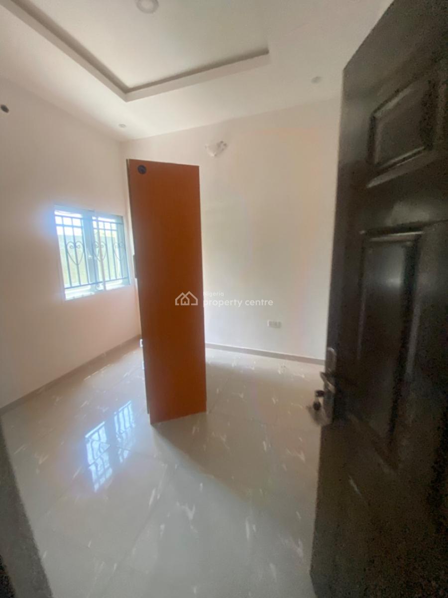 Luxuriously 2 Bedroom  Flat with Excellent Finishing, Dosumu Street, No. 4, Taiye Close Abijo Gra, Abijo, Lekki, Lagos, House for Rent