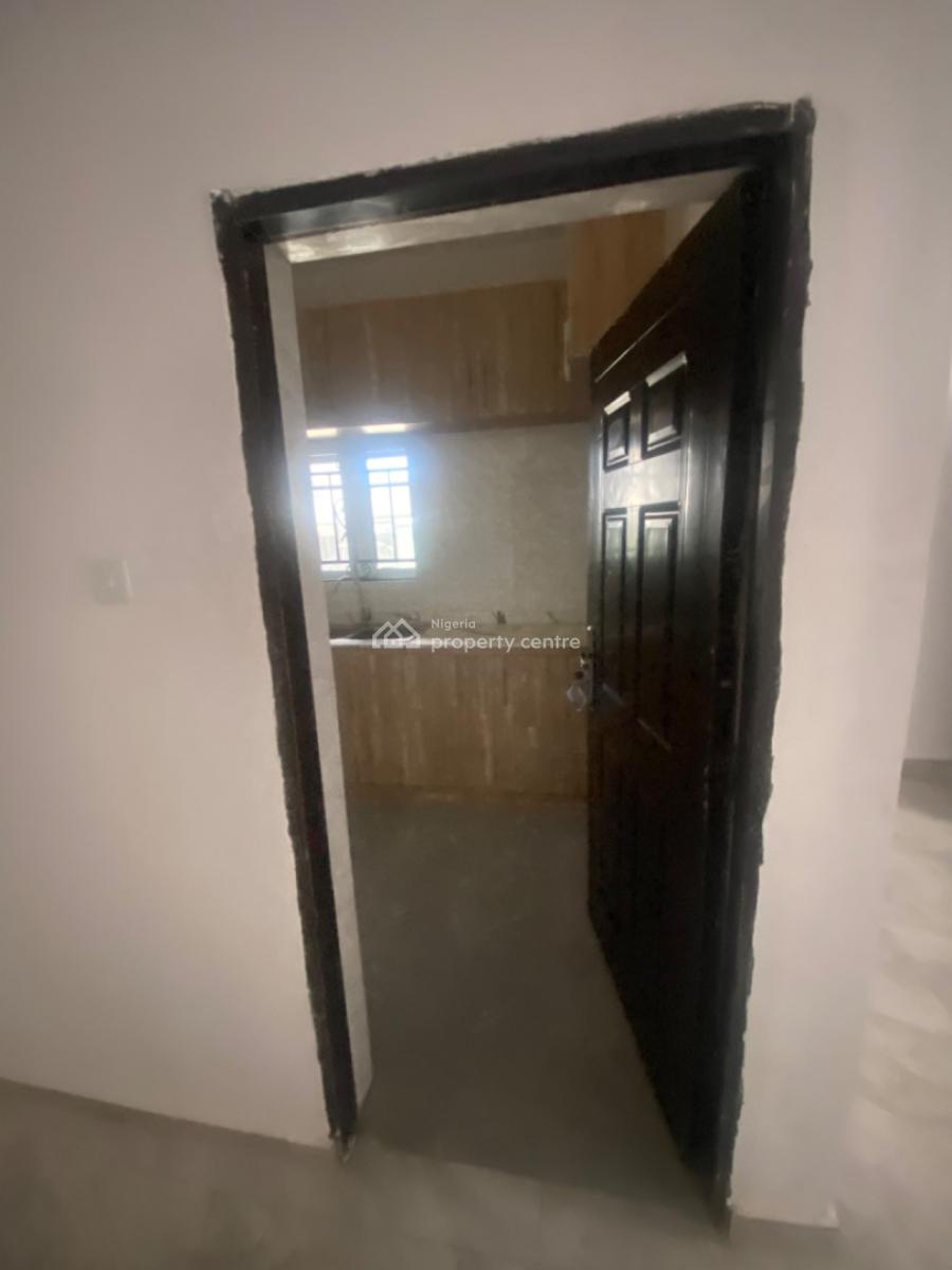 Luxuriously 2 Bedroom  Flat with Excellent Finishing, Dosumu Street, No. 4, Taiye Close Abijo Gra, Abijo, Lekki, Lagos, House for Rent