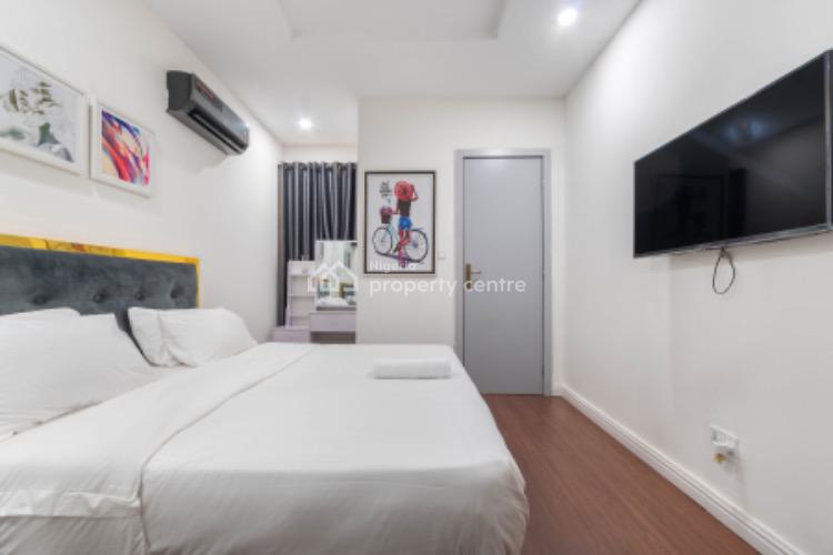 4bedroom Terrace, Orchid Road, Lekki, Lagos, Hotel / Guest House Short Let