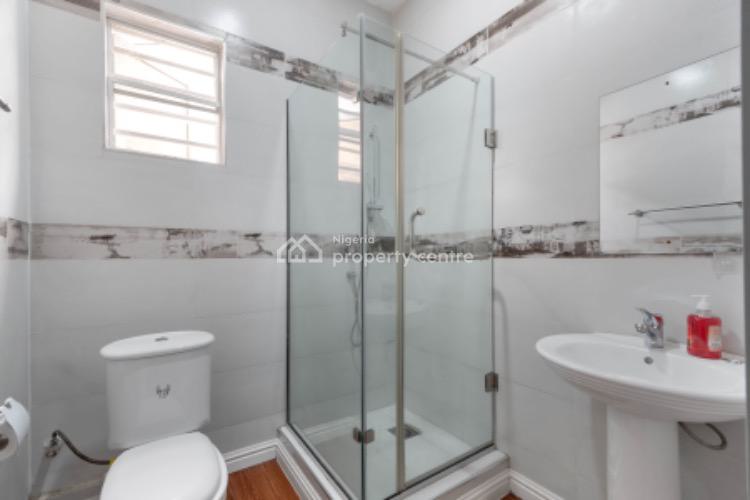 4bedroom Terrace, Orchid Road, Lekki, Lagos, Hotel / Guest House Short Let