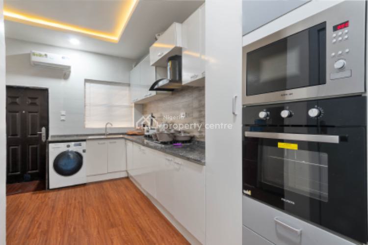 4bedroom Terrace, Orchid Road, Lekki, Lagos, Hotel / Guest House Short Let