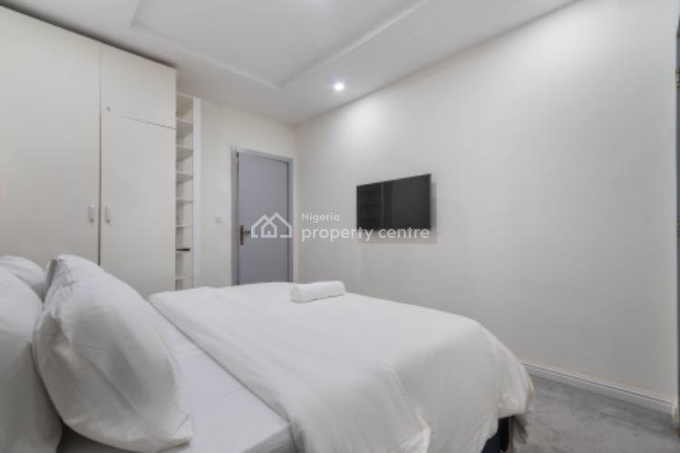 4bedroom Terrace, Orchid Road, Lekki, Lagos, Hotel / Guest House Short Let