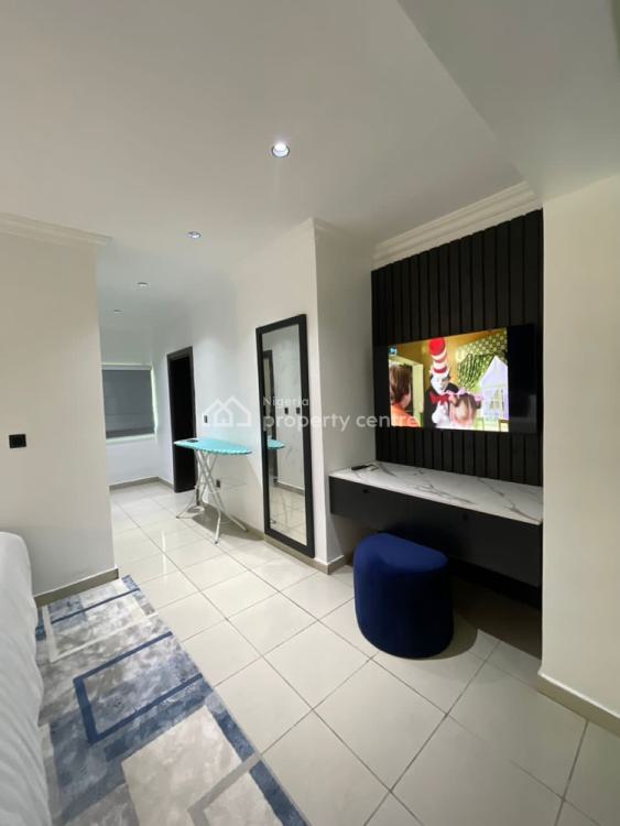 1 Bedroom Apartment, Oba Elegushi Road, Ikoyi, Lagos, Mini Flat (room and Parlour) Short Let
