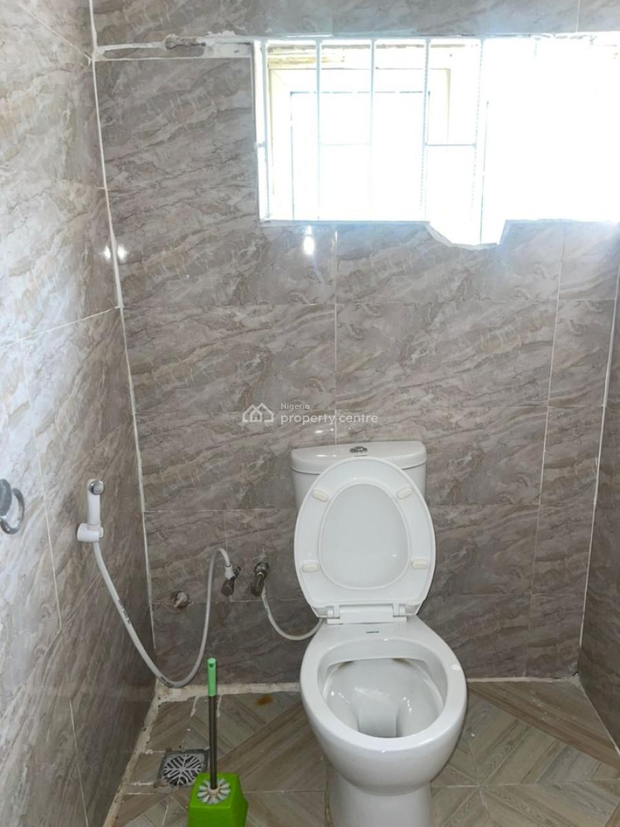 Mini Flat, Off Kilo, Ogunlana, Surulere, Lagos, House for Rent