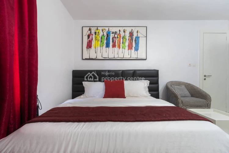 Book This 2 Bedrooms Spacious Luxurious Highrise Apartment, Rock Drive Road, Lekki Phase 1, Lekki, Lagos, Flat / Apartment Short Let