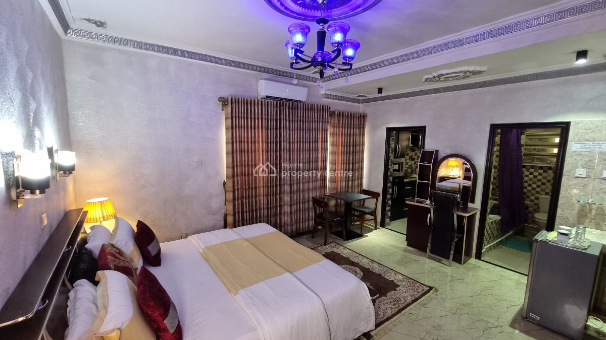 Executive Apartment ( 3 Bedrooms & Parlour) (room 5, 6 & 7), 22, Sule Abuka Street, Opebi, Ikeja, Lagos, Flat / Apartment Short Let