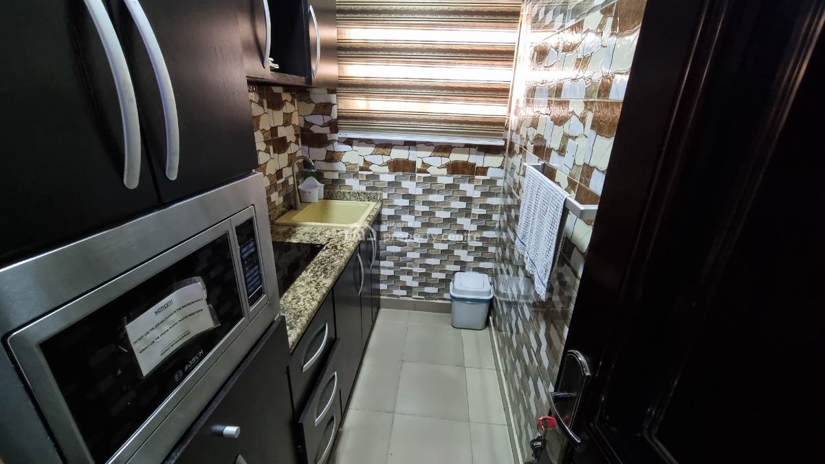 Executive Apartment ( 3 Bedrooms & Parlour) (room 5, 6 & 7), 22, Sule Abuka Street, Opebi, Ikeja, Lagos, Flat / Apartment Short Let