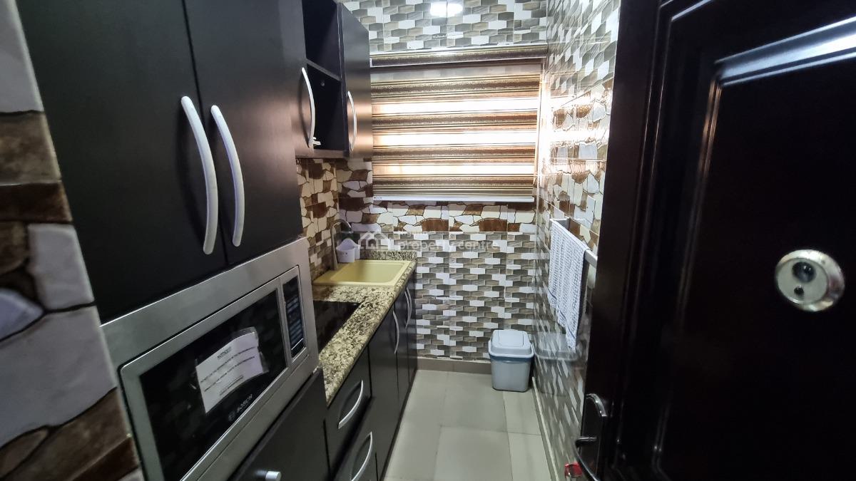 Executive Apartment ( 3 Bedrooms & Parlour) (room 5, 6 & 7), 22, Sule Abuka Street, Opebi, Ikeja, Lagos, Flat / Apartment Short Let