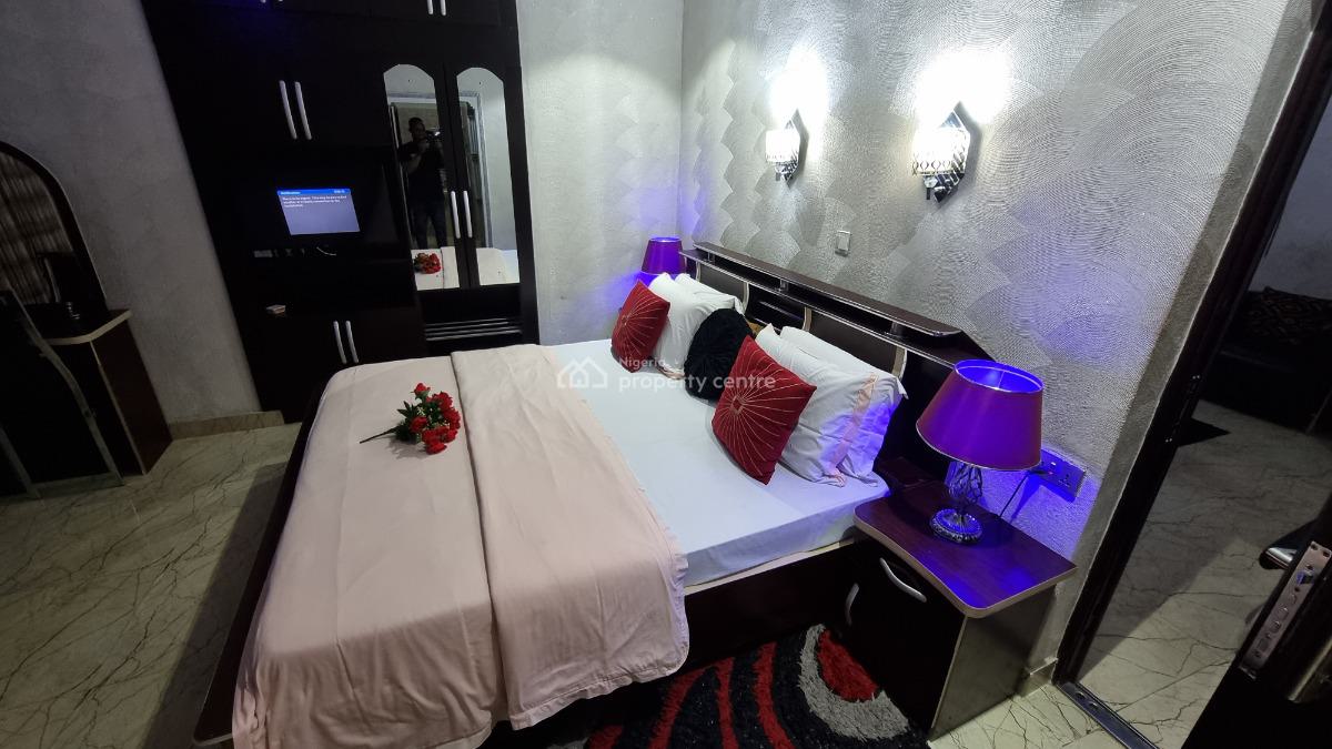 Executive Apartment ( 3 Bedrooms & Parlour) (room 5, 6 & 7), 22, Sule Abuka Street, Opebi, Ikeja, Lagos, Flat / Apartment Short Let