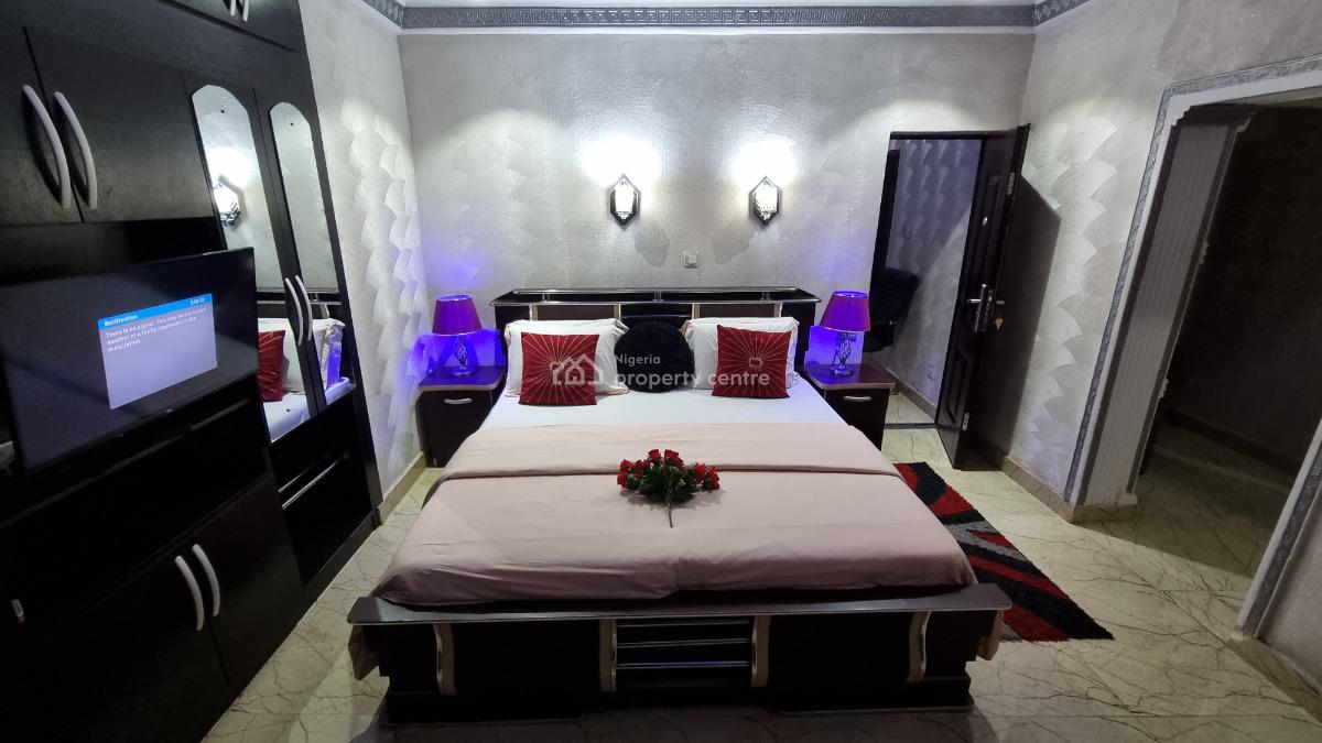 Executive Apartment ( 3 Bedrooms & Parlour) (room 5, 6 & 7), 22, Sule Abuka Street, Opebi, Ikeja, Lagos, Flat / Apartment Short Let