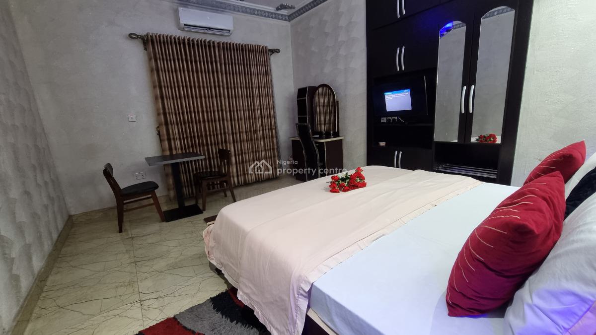 Executive Apartment ( 3 Bedrooms & Parlour) (room 5, 6 & 7), 22, Sule Abuka Street, Opebi, Ikeja, Lagos, Flat / Apartment Short Let