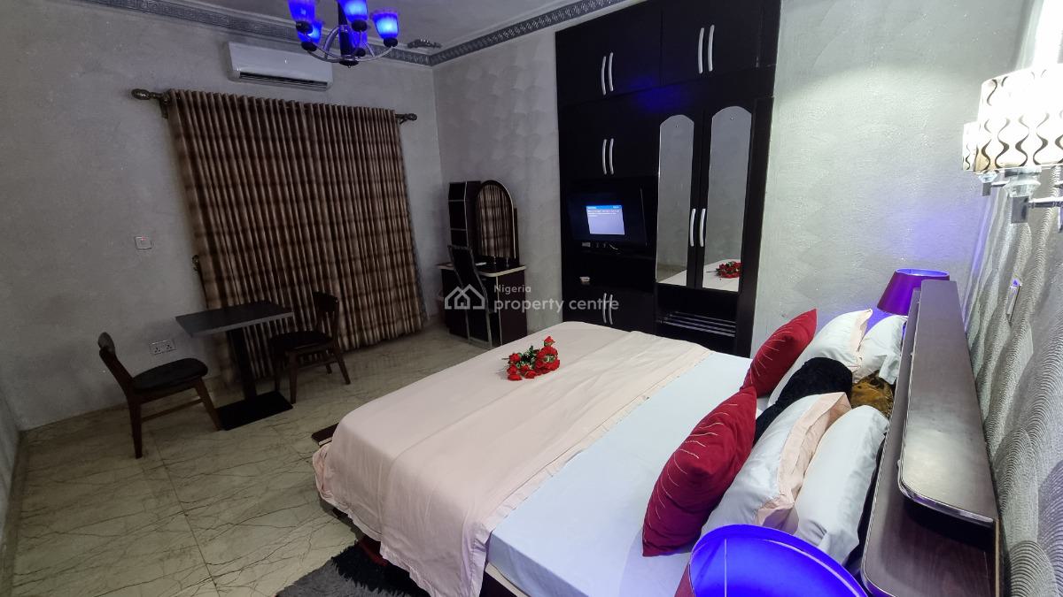 Executive Apartment ( 3 Bedrooms & Parlour) (room 5, 6 & 7), 22, Sule Abuka Street, Opebi, Ikeja, Lagos, Flat / Apartment Short Let