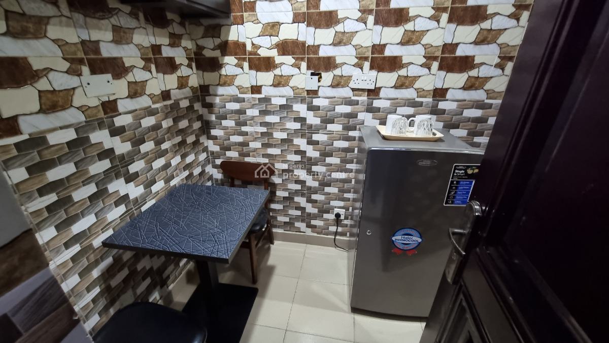 Executive 2 Bedrooms Apartment All Ensuite (room 7), 22, Sule Abuka Street, Opebi, Ikeja, Lagos, Flat / Apartment Short Let