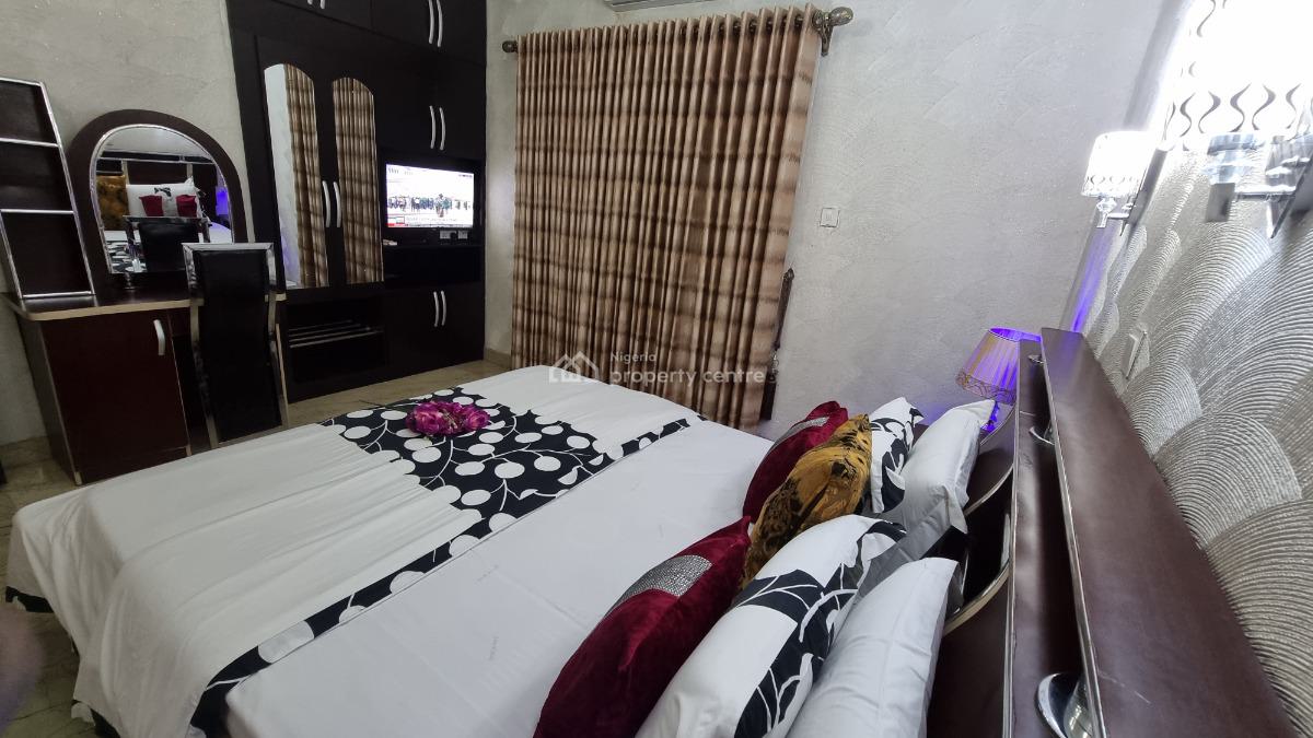Executive 2 Bedrooms Apartment All Ensuite (room 7), 22, Sule Abuka Street, Opebi, Ikeja, Lagos, Flat / Apartment Short Let
